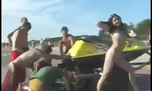 Надувний m porno ru дельфін і біг