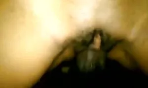 Людина в машині на прогулянку повія на вулиці приватне порно і камінь в салоні