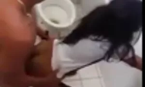 Він був там, спостерігаючи за згвалтуванням своєї porno hd 720 дружини.