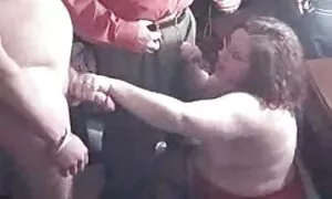 Дафалка з почуттям тупості під пенісом порно в бані