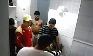 Бабуся сквірт онлайн обожнює секс.