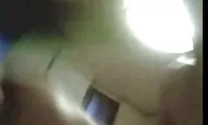 Він згвалтував стіл. порно в кабінеті
