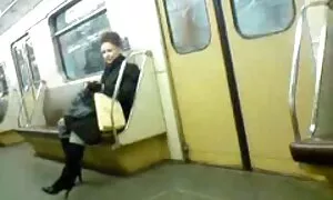 Собака зайнята порноборщ тим, що здається дилеру за гроші