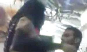 Двоє дітей танцюють перед камерою ендоскопа молодая девушка порно